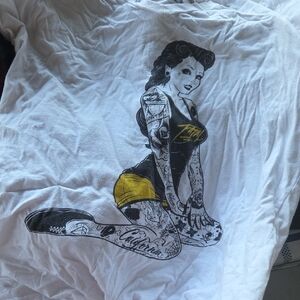 Xl Cotton Tee For Women White Graphic Pin-Up T-Shirt with Yellow Accents